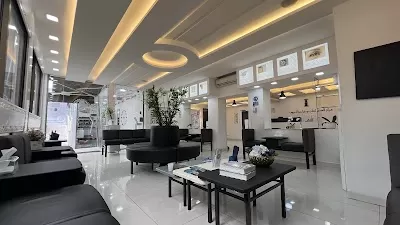 Almunir center