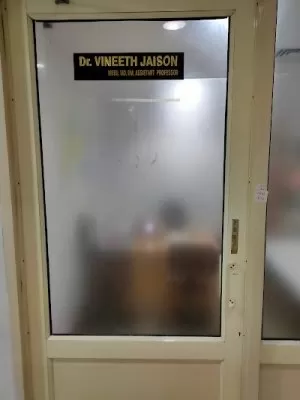 Dr Vineeth Jaison -Top Neurologist/ Brain & stroke Specialist/Best Spine Doctor/Neuromuscular Specialist in Ludhiana