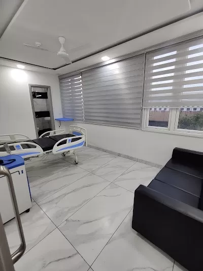 Dr Shree Krishna Memorial Medical Centre /Dr Sumit Krishna - Orthopaedic Surgeon/ Dr Mayuri Verma - Gynaecologist