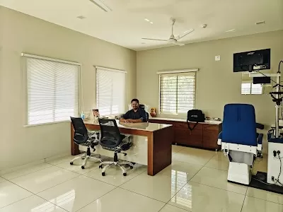 Siya Retina Centre, Eye Hospital,Dr Shalin N.Shah(Vadodara main branch)