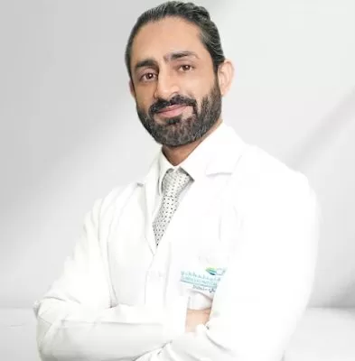 Dr. Faizan Mehmood at CMC Hospital Best Ophthalmologist Cataract and Oculoplasty Surgeon
