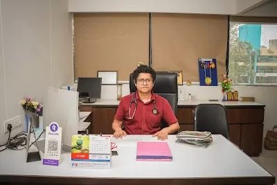 Dr Saurin Dalal - Nephrologist Doctor | Kidney Transplant | Dialysis Physician in Ahmedabad,Gujarat,India