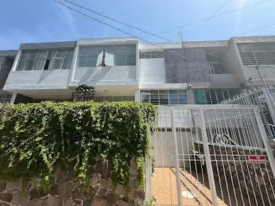 Lootus casa de medio camino