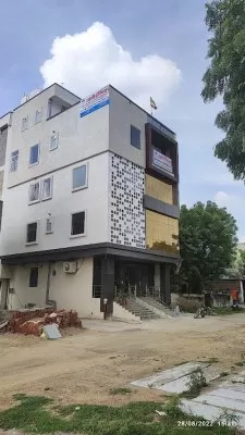 LAXMI HOSPITAL / Dr Mahendra ENT