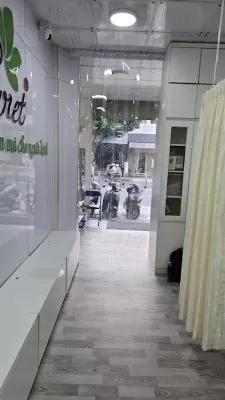 CÔNG TY LÁ VIỆT PHÒNG CHẨN TRỊ Y HỌC CỔ TRUYỀN