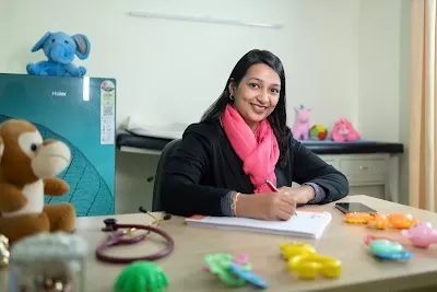 Dr. Anshita Jain l Paediatrician in Gurugram - Newborn, Vaccination & Child Specialist l Jain Hospital