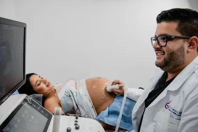 Dr. Gustavo Betin | Ginecólogo especialista en Medicina Materno Fetal o Perinatología | Consulta preconcepcional