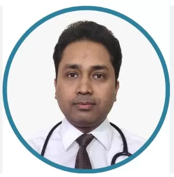 Best Pediatrician - Dr. Shailender | 9+ Yrs of Exp. | Noida