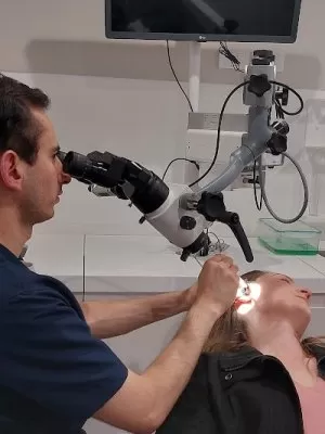 Dr. Camilo Macias. Otologo Bogota