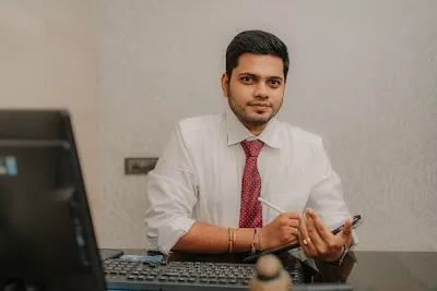 IBS and OCD Treatment Centre | Dr. Prakhar D. Jain | Psychiatrist in Marine lines, Mumbai
