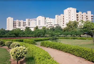 Department of Ophthalmology Indraprastha Apollo Hospital